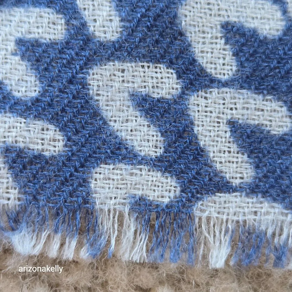 Cashmere Lightweight Scarf Chrysanthemum Dahlia Flower Floral - Picture 5 of 11